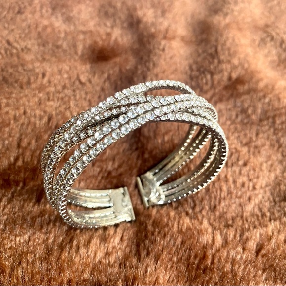 Beautiful Diamond Kada for Women! - Picture 3 of 6